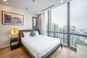 LUXURY Apartment LANDMARK 5 Stars-River view-2BR2WC-An Home-Stay in the top of Vietnam