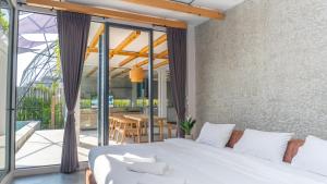 Raksa Poolvilla Huahin