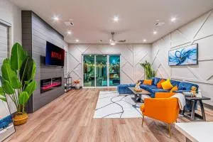 Oak Lawn Luxury Stay - Hot Tub & Arcade - ميسكوايت