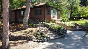 Cabin O Pines - A Family Friendly Resort