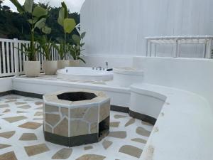 Azalea 1 - Private Dome