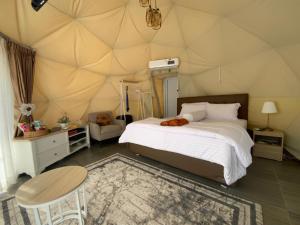 Azalea 1 - Private Dome