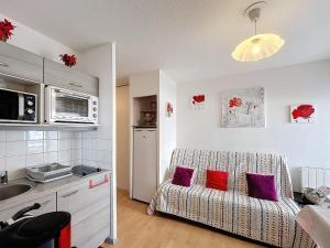 Appartements Joli F2 avec balcon, animaux acceptes - FR-1-451-216 : photos des chambres