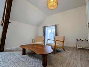 Maison moderne avec piscine sécurisée à La Vernelle - FR-1-591-721