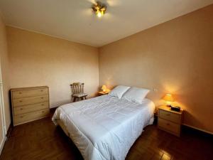 Villas Erdeven - Villa 4 pieces - 114 m² - 8 pers - A 500 m de la plage - FR-1-479-215 : photos des chambres