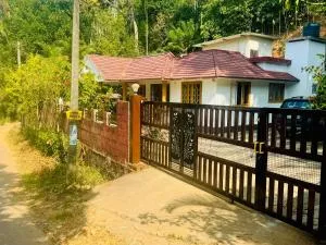 Serene Inn - Chithragiri