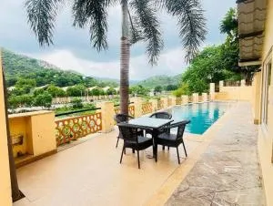 River side 3BHK Cottage with private pool Udaipur - Nāi