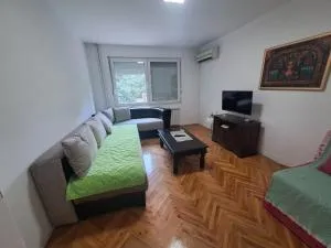 Dramski apartment - Karpoš Dva