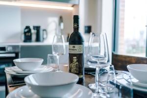 Leeds City Centre 2 Bed Flat - Roof Terrace & Free Parking