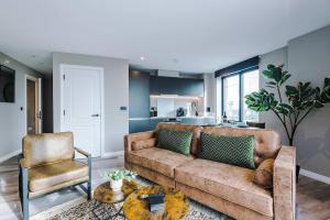 Leeds City Centre 2 Bed Flat - Roof Terrace & Free Parking