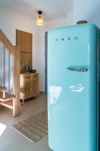 Olyvea suite méditerranéenne avec vue sur le port et la mer, à 2 minutes des plages