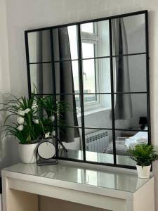 SHOREBANKS - Harbour View Apartment in Sandbanks.