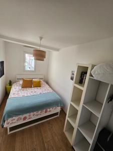 Appartement neuf 6 couchages 50 metres de la plage