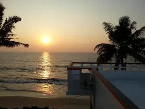 The Waves Beach House Andhakaranazhi - Vaikom