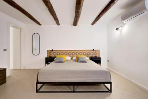 Tra i vicoli di Napoli, La Olivella design e amore