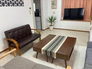 Narita Traveler's Guest House 成田 トラベラーズ ゲストハウス - Koike