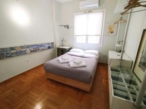 Spacious Apartment near Parthenon