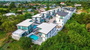 Aqua Pool Villa by VINYX