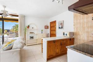 Sunflower Classic Coastline by Dream HomesTenerife