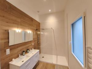 Villas Maison Penmarc'h 800 m plage, 10 mn La Torche : photos des chambres