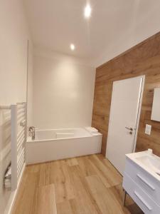 Villas Maison Penmarc'h 800 m plage, 10 mn La Torche : photos des chambres