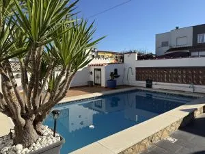 AwayDays - Casa con Piscina - Castelló d'Empúries