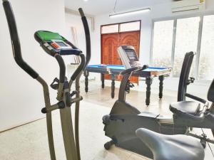 Entire House for 16 people - Walking Distance from BTS Onnut