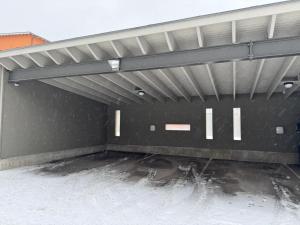 New two-room apartment with free parking