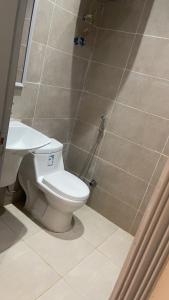 Quiet studio with garden view