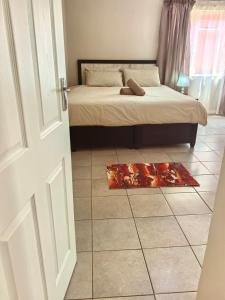 Crescent accommodation