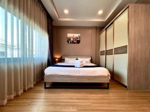 w2威尼斯轻奢联排3卧别墅