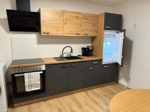 Modern 2 bedroom apartment with balcony