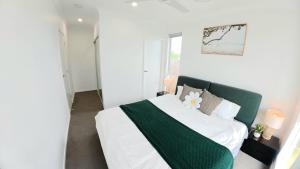 Vivid Logan In Your Trip