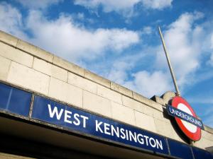 Bright Studio Apartment Next to Station