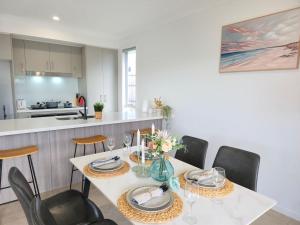 Vivid Logan In Your Trip