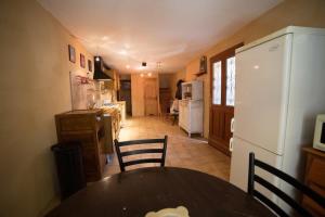 Maisons de vacances Maison de village 8 personnes - decouvrez la Vallee des Merveilles ! : photos des chambres