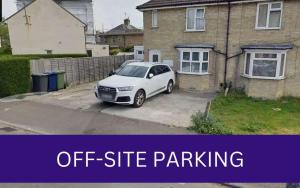 Peaceful Oasis 3 Beds House with Garden and Parking