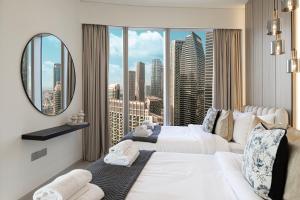 Sky High Luxury, Grande Signature, Burj Khalifa View, 5 minute walk to Dubai Mall