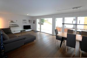 Perrine 1: Modern 3-room apartment