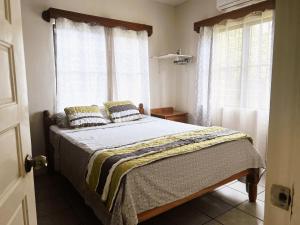 Capital Escape - Charming bungalow with WiFi & AC