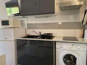 Studio rénové avec parking et wifi à Balaruc-les-Bains - FR-1-553-113