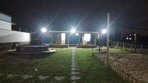 Casa Container com piscina e mini quadra de beach tênis no Campeche