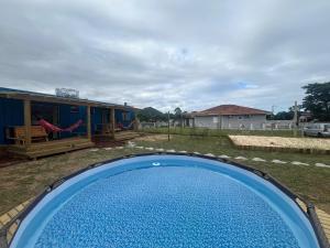 Casa Container com piscina e mini quadra de beach tênis no Campeche