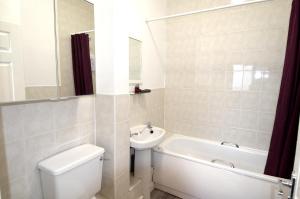 3 Person Apartment with Priv Entrance and Carpark