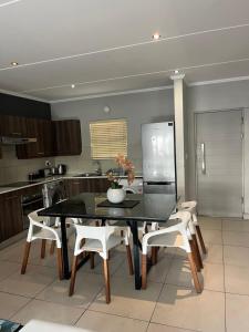 Luxury Apartment in Sandown