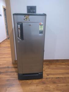 Swagan Home Stays Air Conditioned Deluxe ONE BED ROOM Studio Apartment