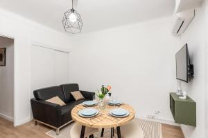 Appartements CASTEL II - Agreable deux pieces - Menton Centre : photos des chambres