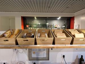 Hotels Brit Hotel Porte d'Espagne : photos des chambres