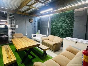 On Wynne Guest House