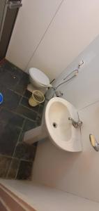 Apto 8 pessoas, Guarujá, Tortuga, com varanda.